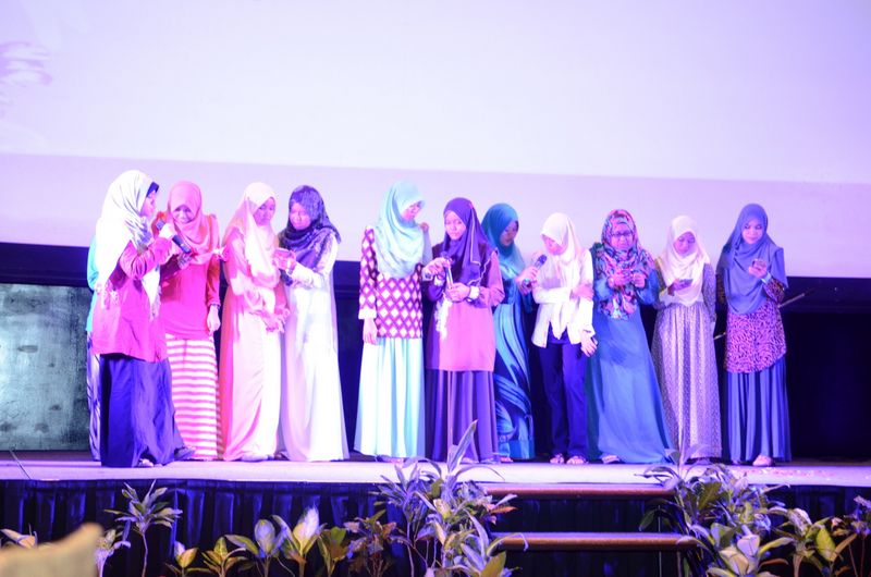 Hi tea alumni  14  194